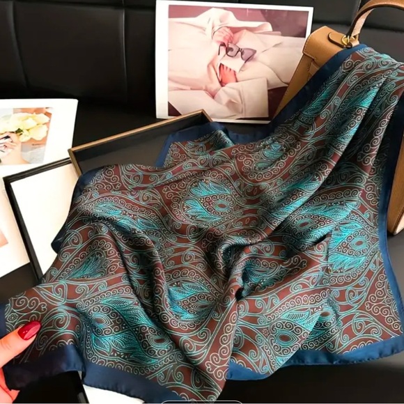 Boho style Scarf - Picture 2 of 4